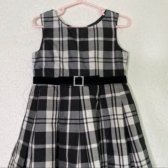 Girls Plaid Black/white fit flare Dress & cardigan Size 4 - Picture 9 of 12